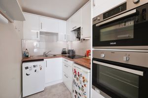 Kitchen- click for photo gallery